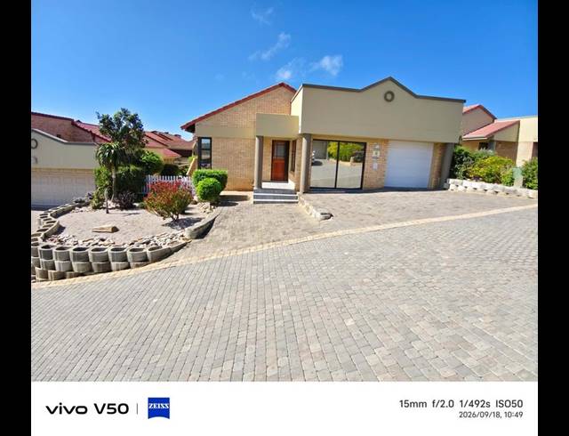 2 BEDROOM TOWNHOUSE FOR SALE IN SEEMEEU PARK